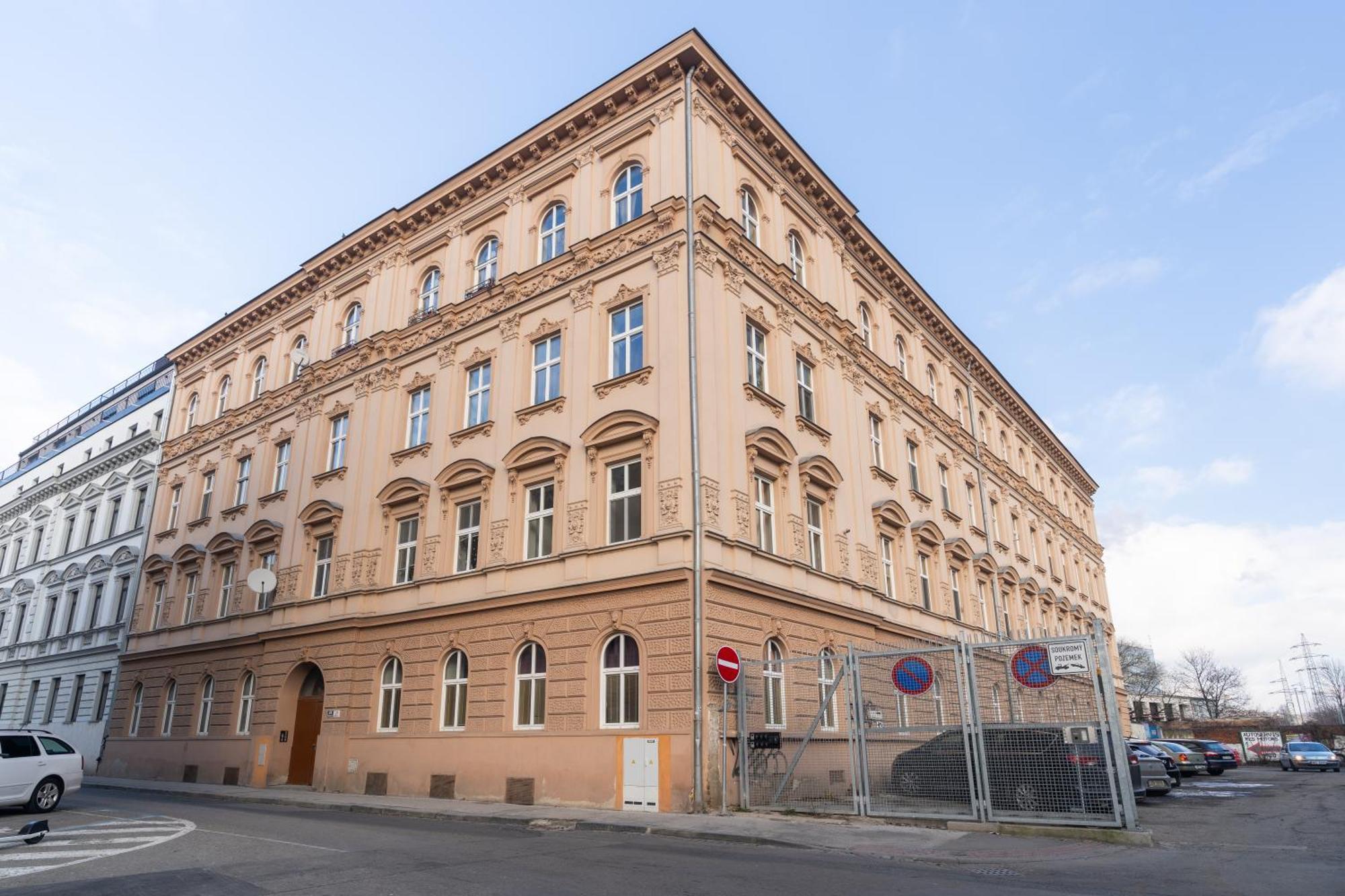Internesto Brno Stationアパートメント エクステリア 写真